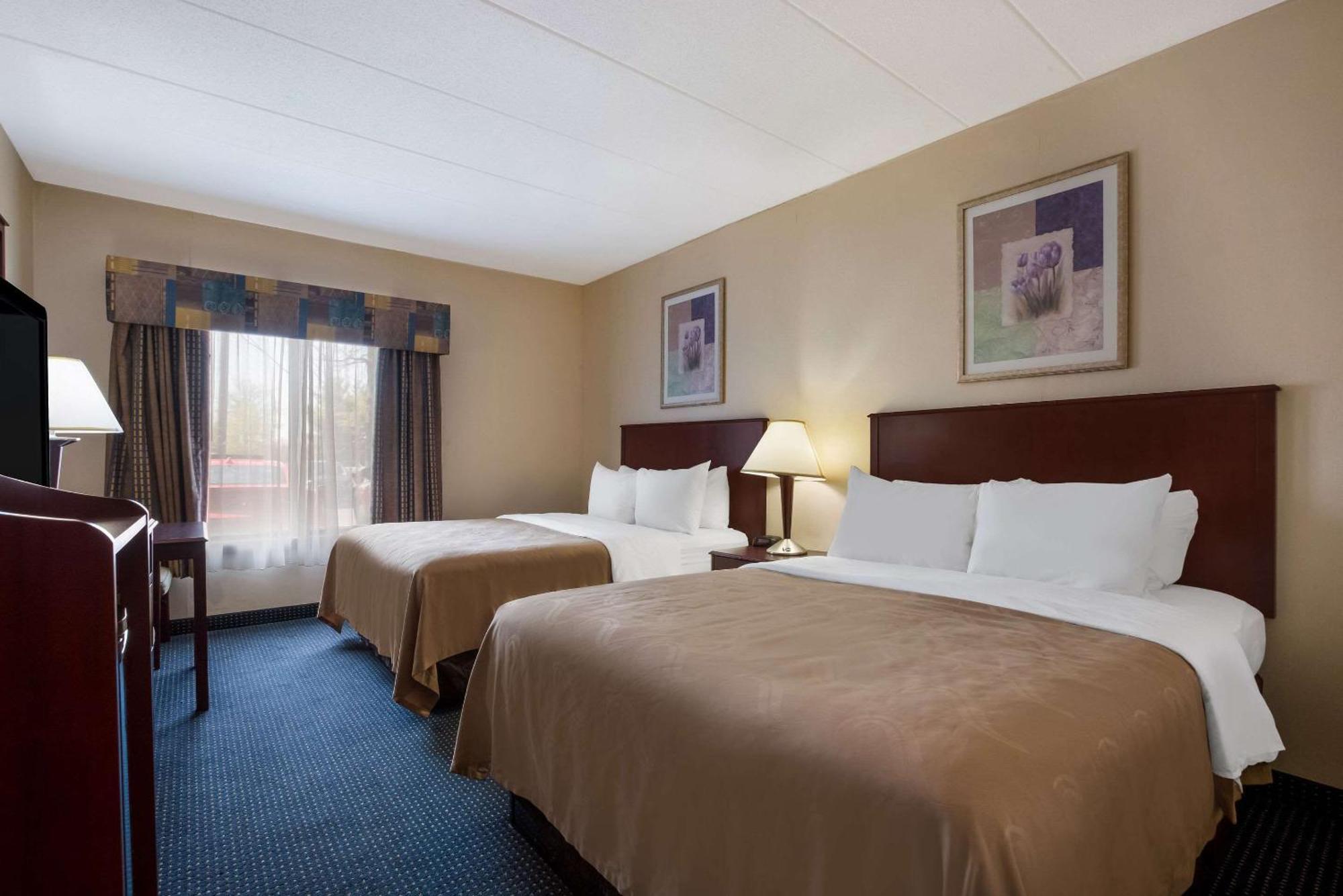 Quality Inn Near Princeton Lawrence Екстериор снимка