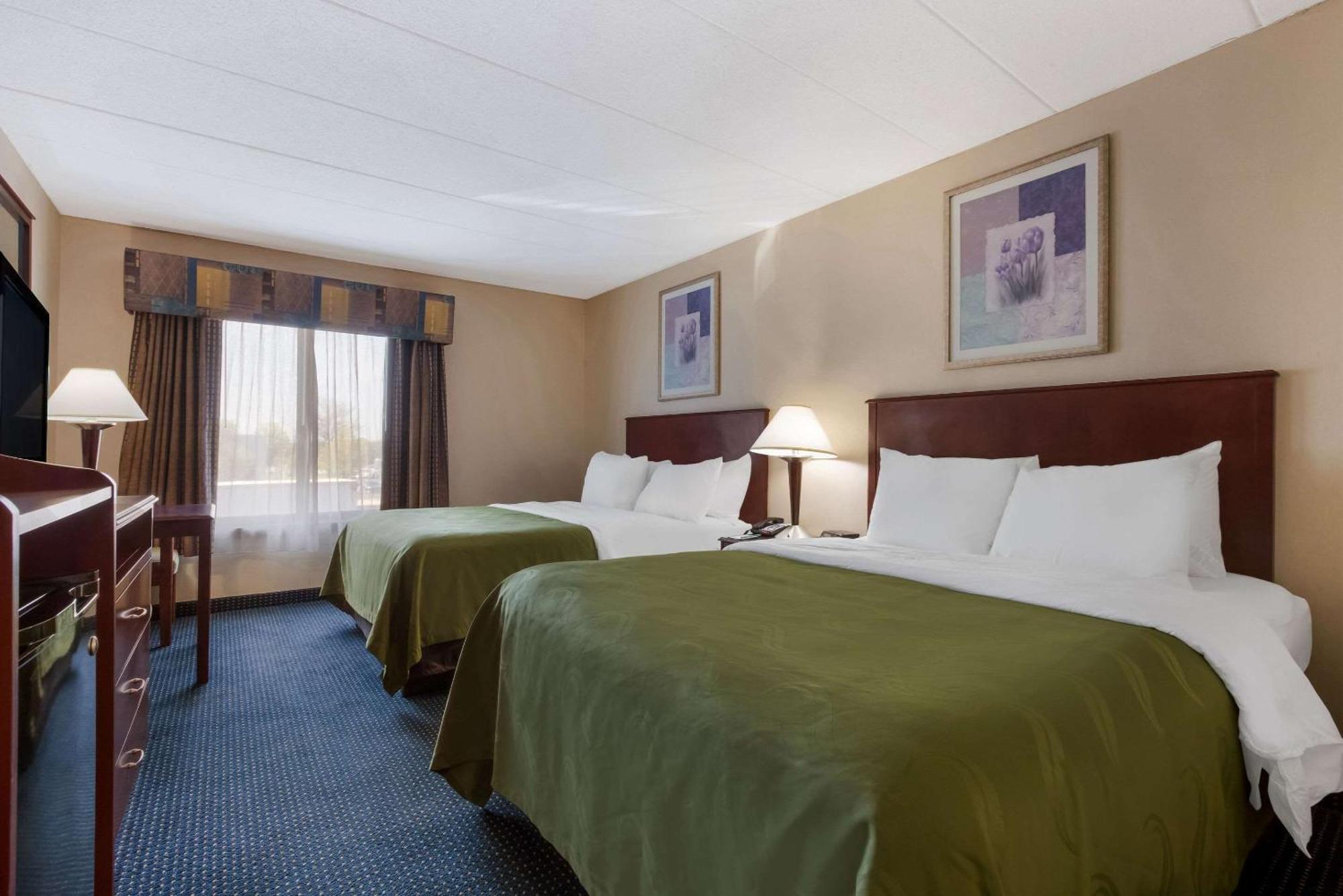 Quality Inn Near Princeton Lawrence Екстериор снимка