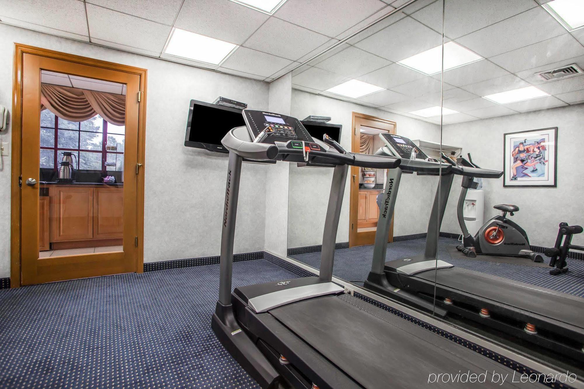 Quality Inn Near Princeton Lawrence Екстериор снимка